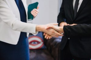 Concorrenza sleale del socio SRL: cosa fare